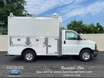 2023 Chevrolet Express 3500 Work Van Cutaway w/11' DuraCube Max Service Body