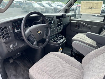 2023 Chevrolet Express 3500 Work Van Cutaway w/11' DuraCube Max Service Body