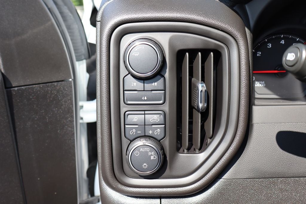 2025 Chevrolet Silverado 3500HD Work Truck
