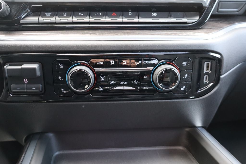 2025 Chevrolet Silverado 3500HD LTZ