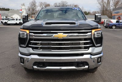 2025 Chevrolet Silverado 3500HD LTZ