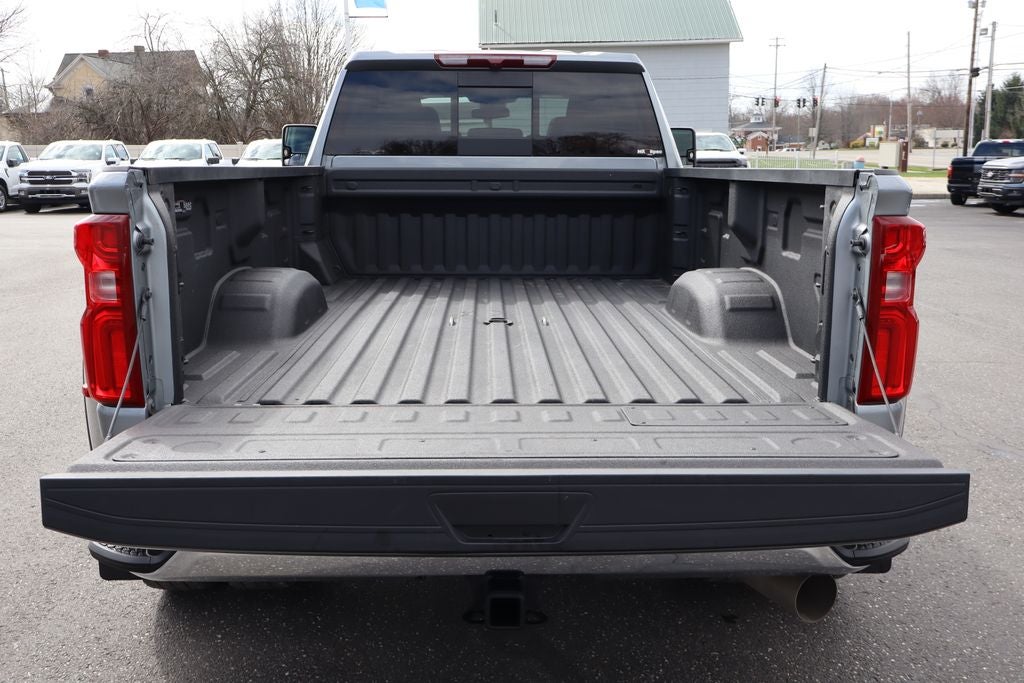 2025 Chevrolet Silverado 3500HD LTZ