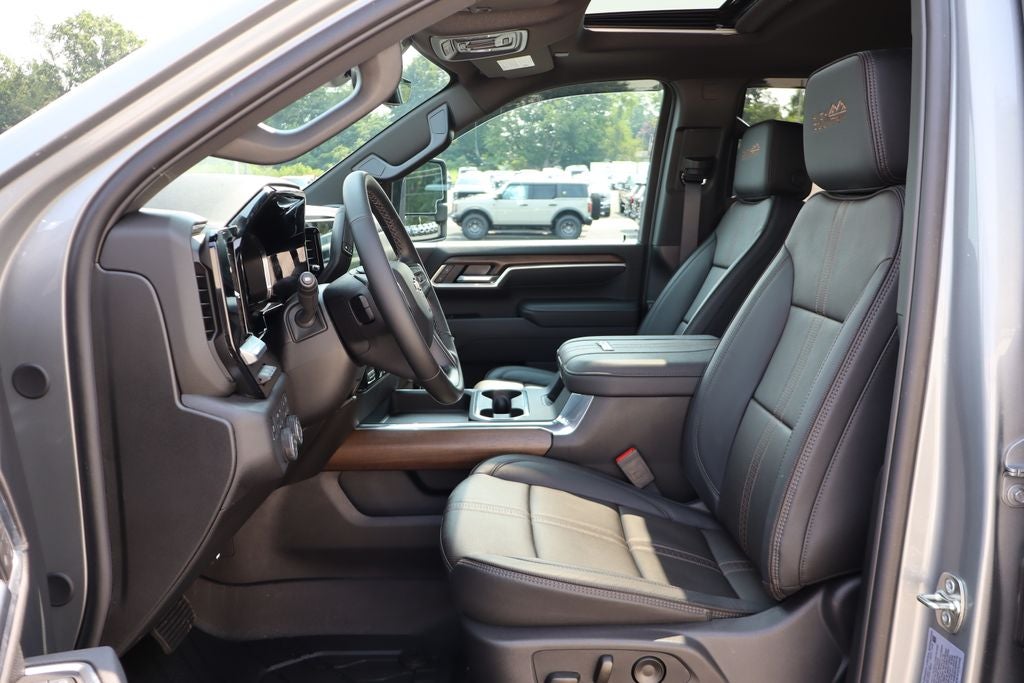2026 Chevrolet Silverado 3500HD High Country DRW