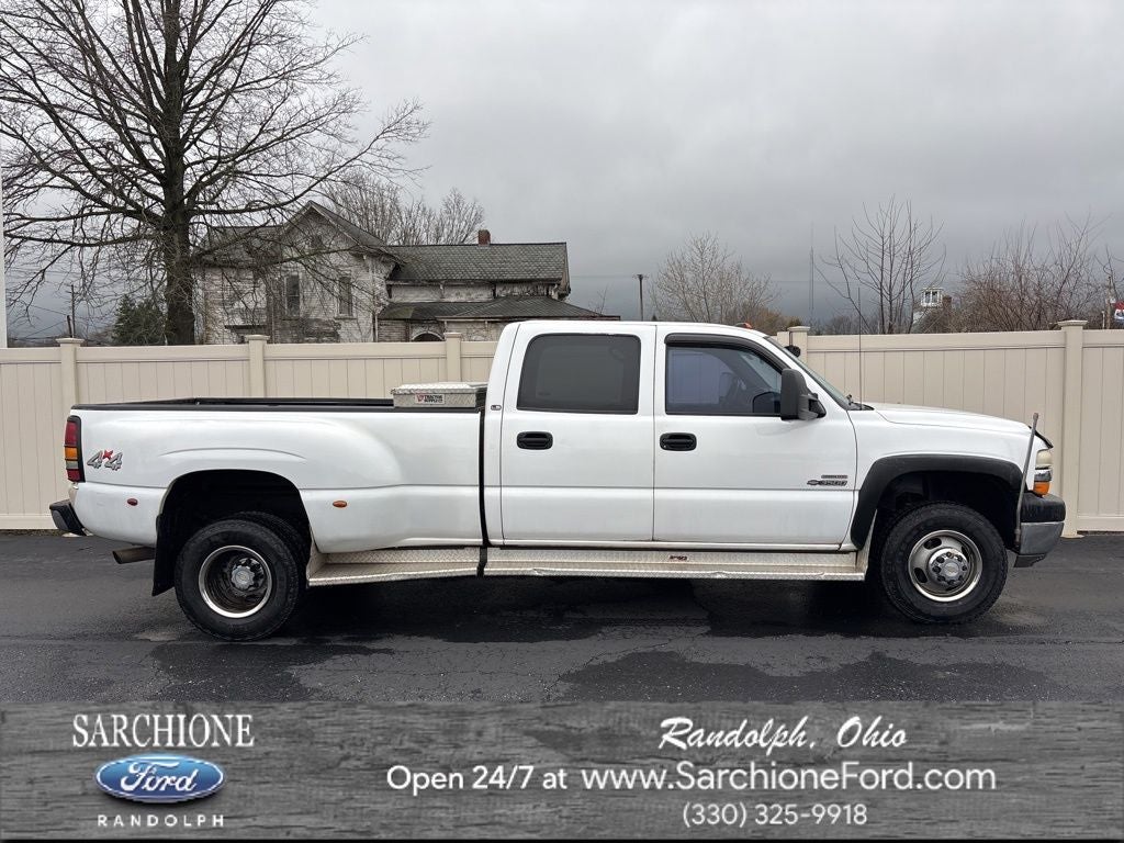 2002 Chevrolet Silverado 3500 LS