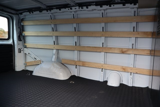 2024 Chevrolet Express 2500 Work Van Cargo