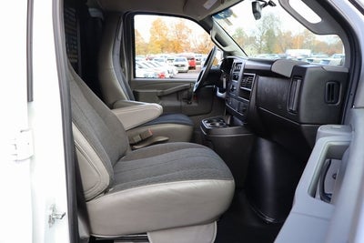 2024 Chevrolet Express 2500 Work Van Cargo