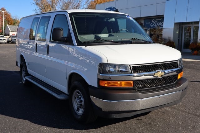 2024 Chevrolet Express 2500 Work Van Cargo