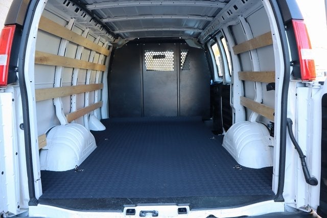 2024 Chevrolet Express 2500 Work Van Cargo
