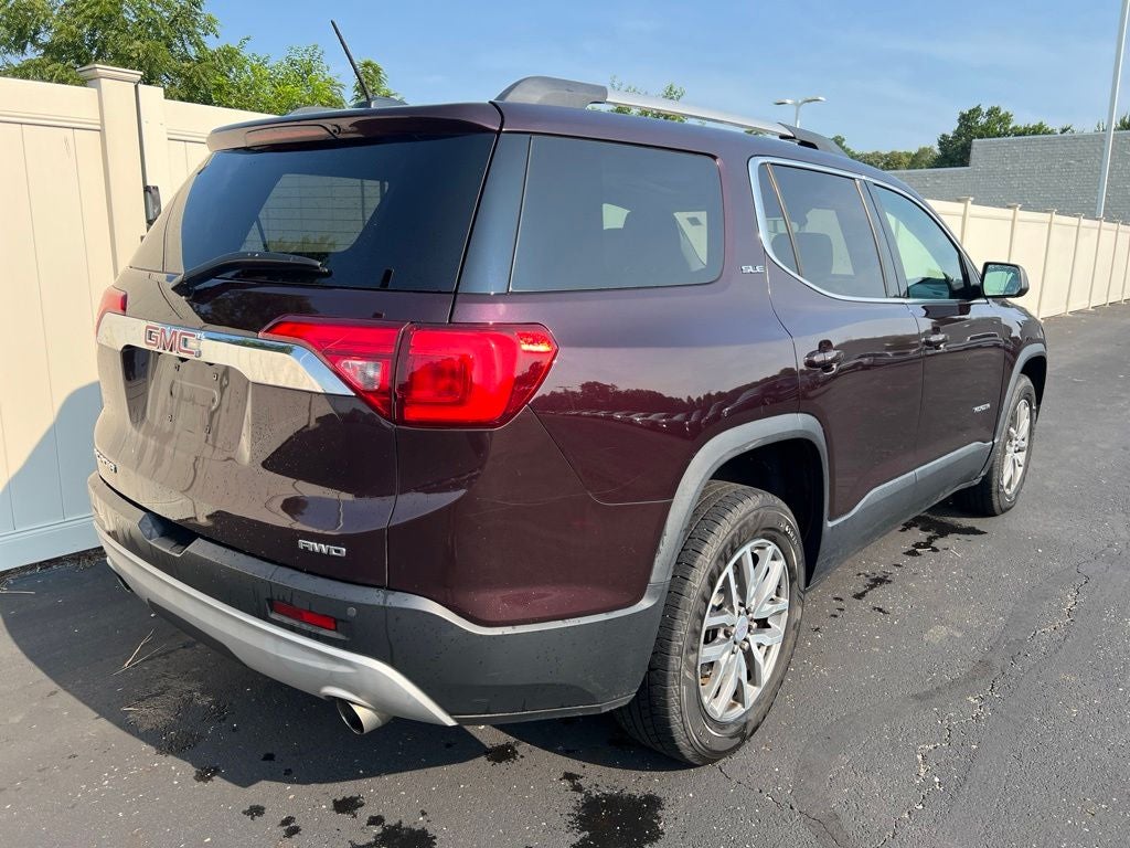2017 GMC Acadia SLE-2