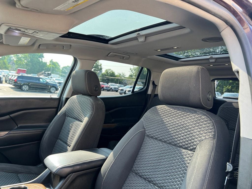 2017 GMC Acadia SLE-2