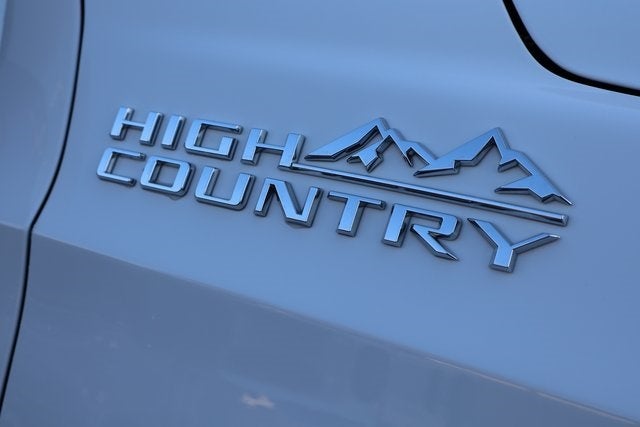 2021 Chevrolet Suburban High Country