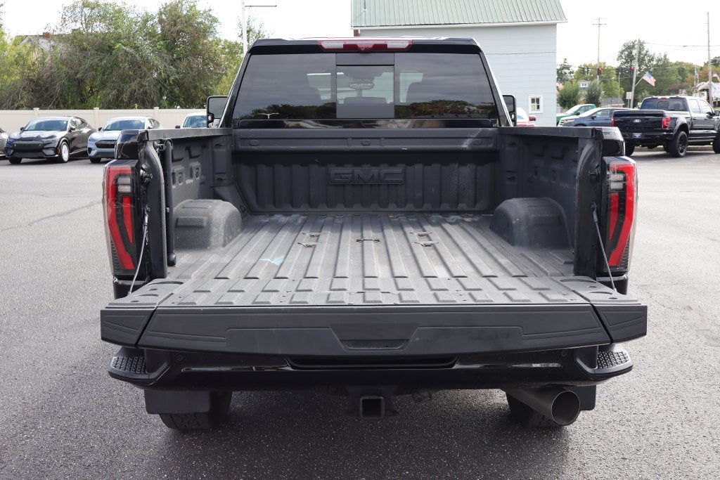 2025 GMC Sierra 2500HD AT4