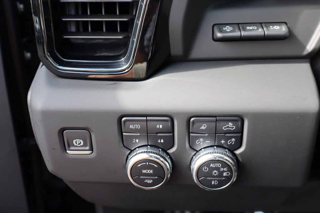 2025 GMC Sierra 2500HD AT4