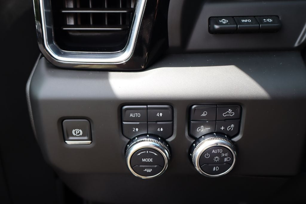 2025 GMC Sierra 2500HD Denali