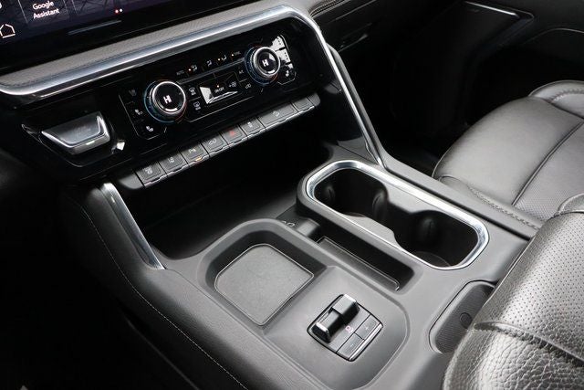 2025 GMC Sierra 3500HD Denali