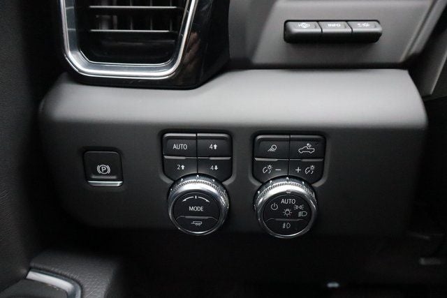 2025 GMC Sierra 3500HD Denali