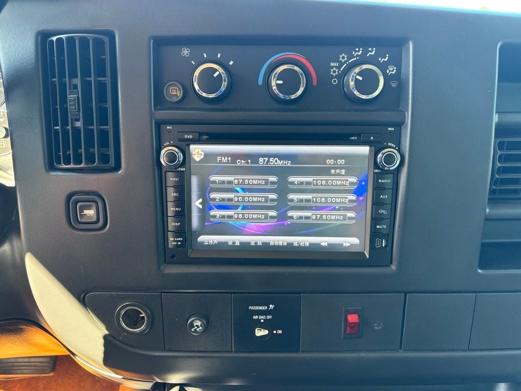 2011 GMC Savana 1500 Krystal