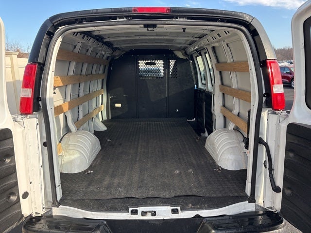 2024 GMC Savana 2500 Work Van