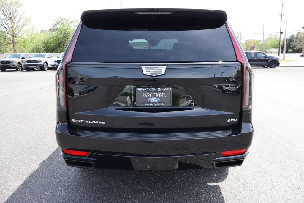 2024 Cadillac Escalade Sport