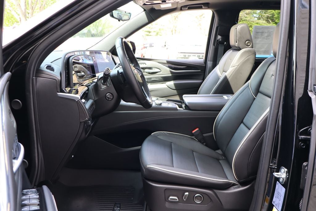 2024 Cadillac Escalade Sport