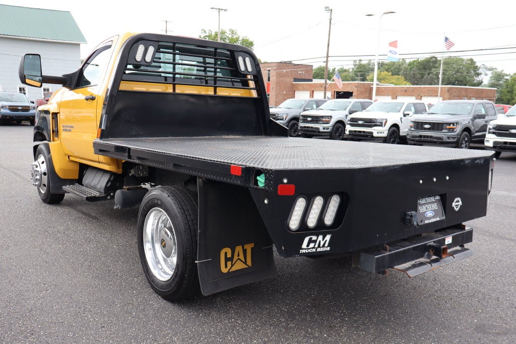 2023 Chevrolet Silverado 4500HD Work Truck DRW w/9.5' CM Flat Bed