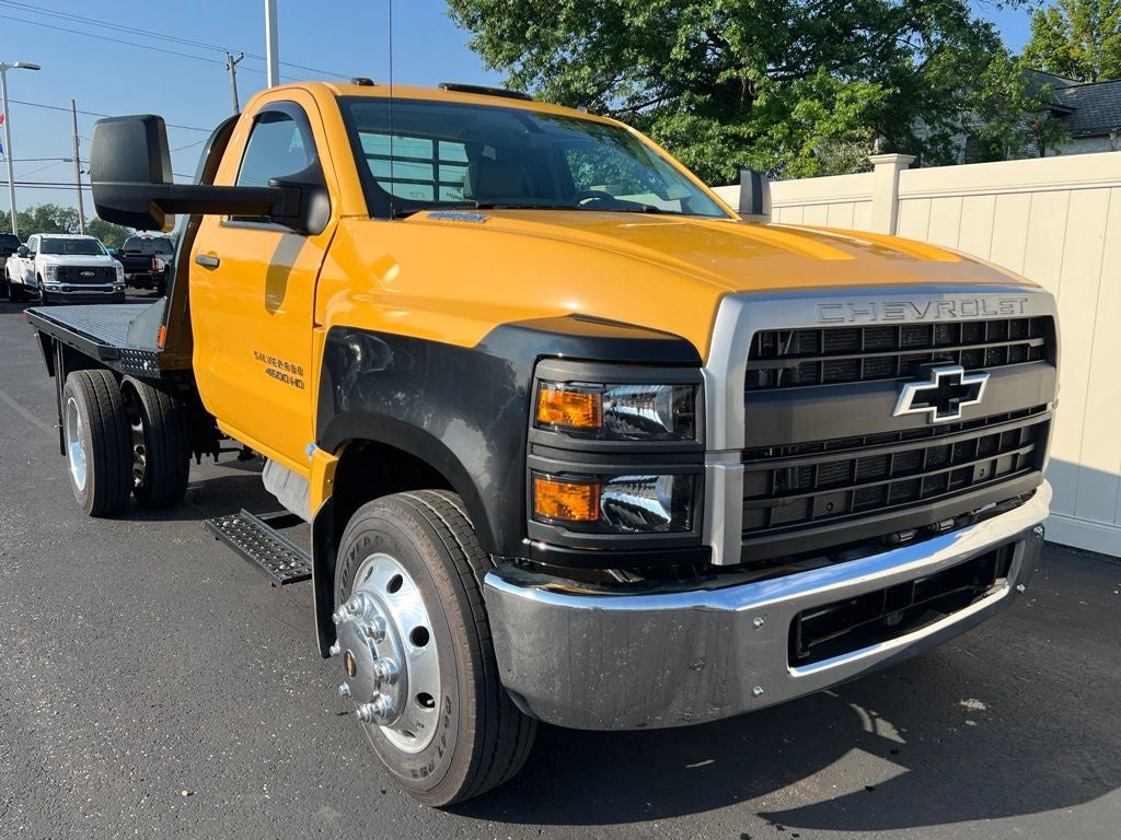 2023 Chevrolet Silverado 4500HD Work Truck