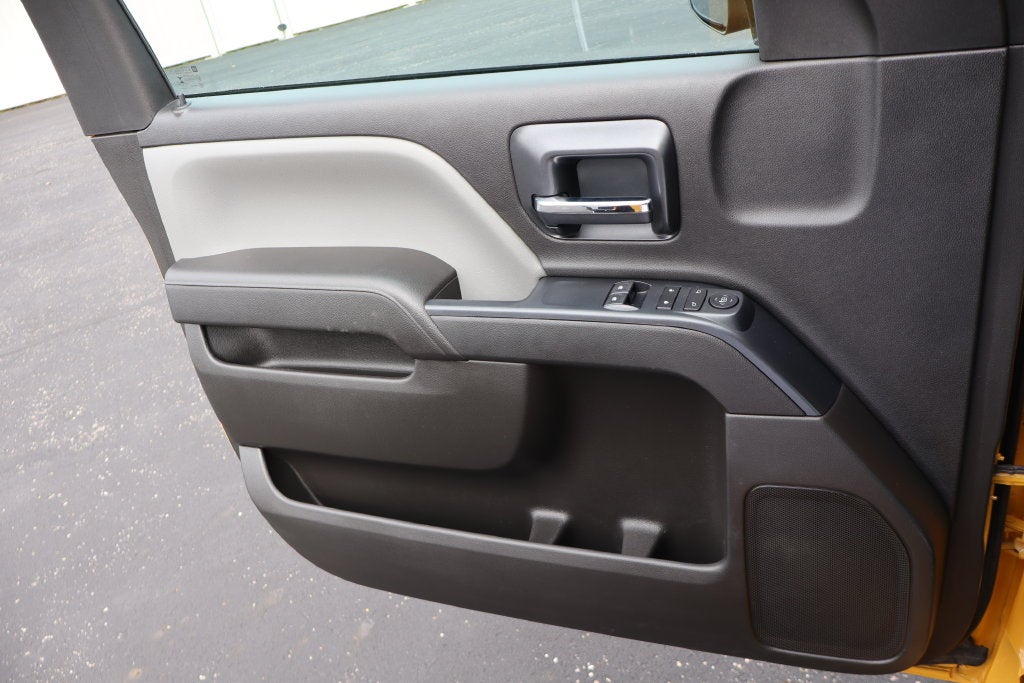 2023 Chevrolet Silverado 4500HD Work Truck DRW w/9.5' CM Flat Bed
