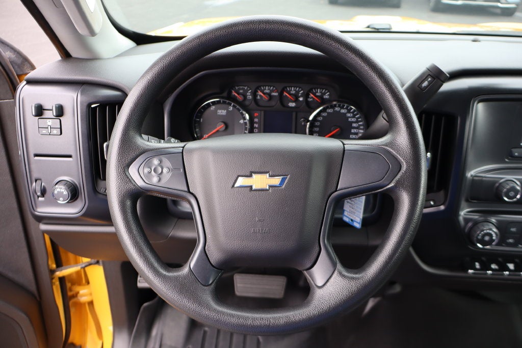 2023 Chevrolet Silverado 4500HD Work Truck DRW w/9.5' CM Flat Bed