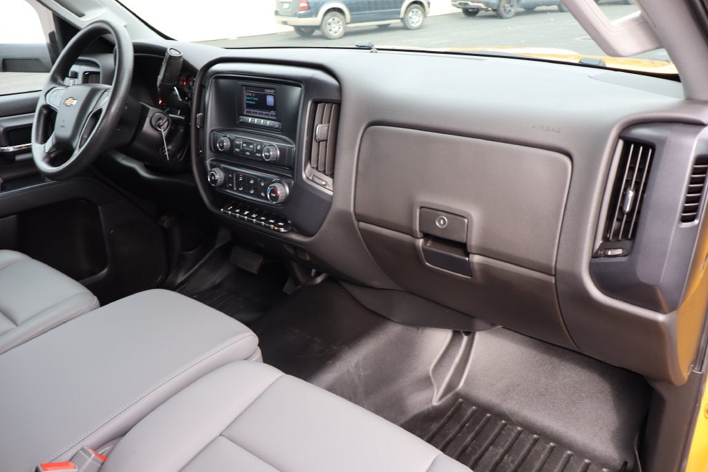 2023 Chevrolet Silverado 4500HD Work Truck DRW w/9.5' CM Flat Bed