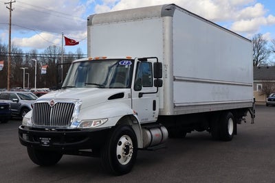 2019 International 4300 DRW w/26.5' Supreme Cargo Box