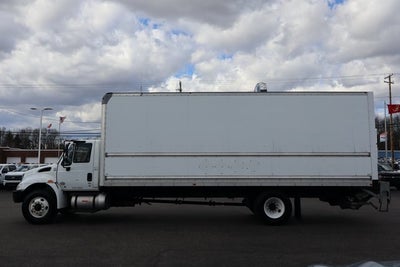 2019 International 4300 DRW w/26.5' Supreme Cargo Box