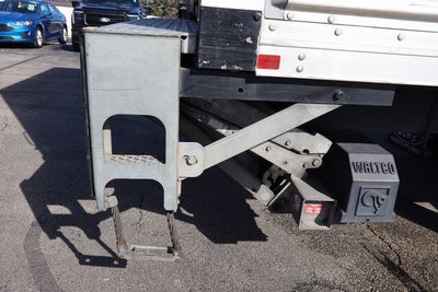 2019 International 4300 DRW w/26.5' Supreme Cargo Box