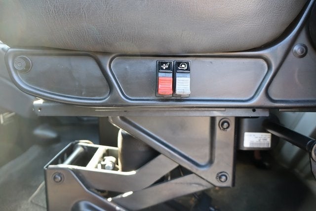 2019 International 4300 DRW w/26.5' Supreme Cargo Box