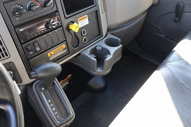 2019 International 4300 DRW w/26.5' Supreme Cargo Box