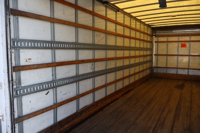 2019 International 4300 DRW w/26.5' Supreme Cargo Box