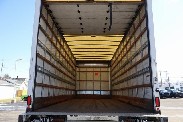 2019 International 4300 DRW w/26.5' Supreme Cargo Box