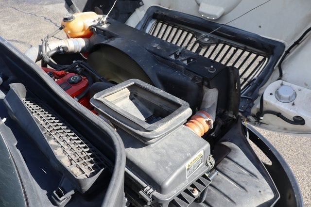 2019 International 4300 DRW w/26.5' Supreme Cargo Box