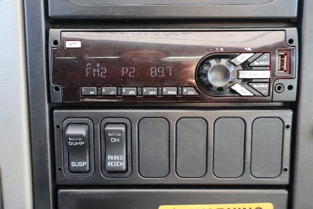 2019 International 4300 DRW w/26.5' Supreme Cargo Box