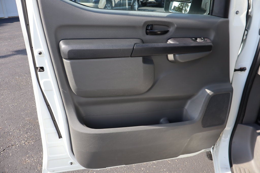 2018 Nissan NV2500 HD SV Standard Roof