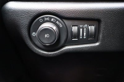 2025 Chrysler Pacifica Limited S