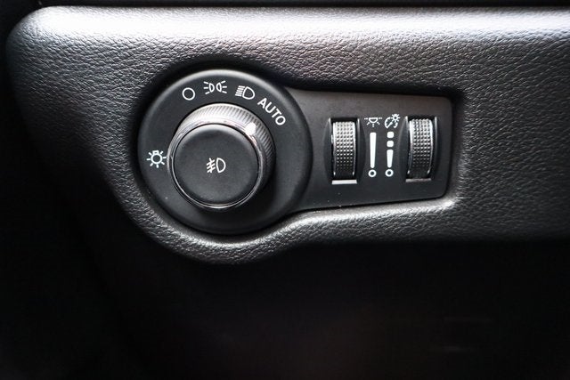 2025 Chrysler Pacifica Limited S