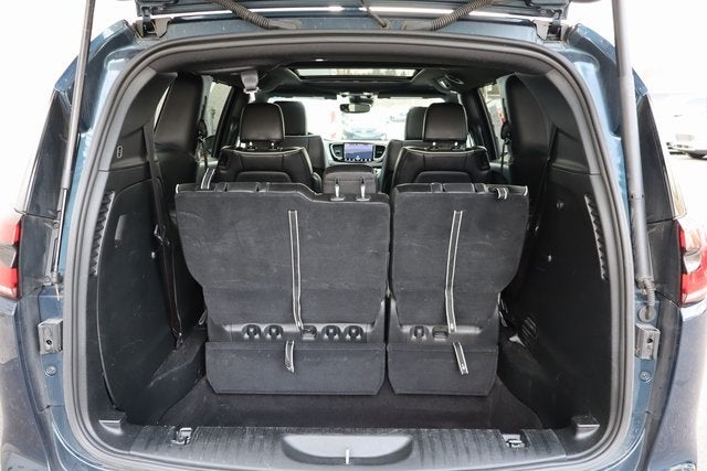 2025 Chrysler Pacifica Limited S