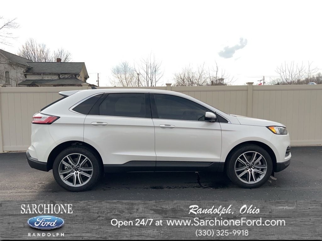 2024 Ford Edge Titanium