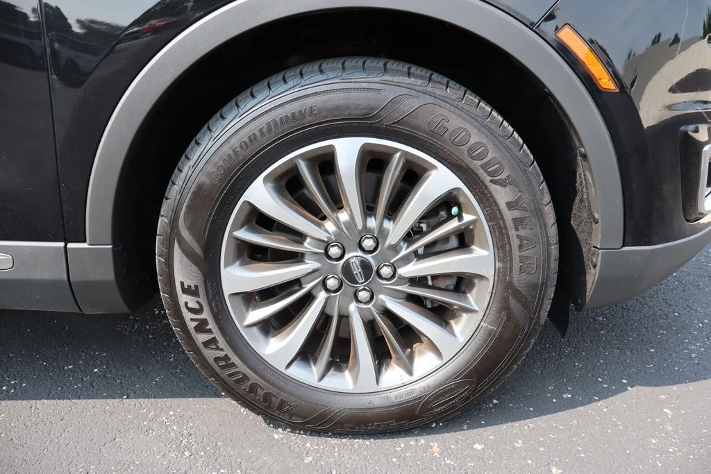 2019 Lincoln Nautilus Select