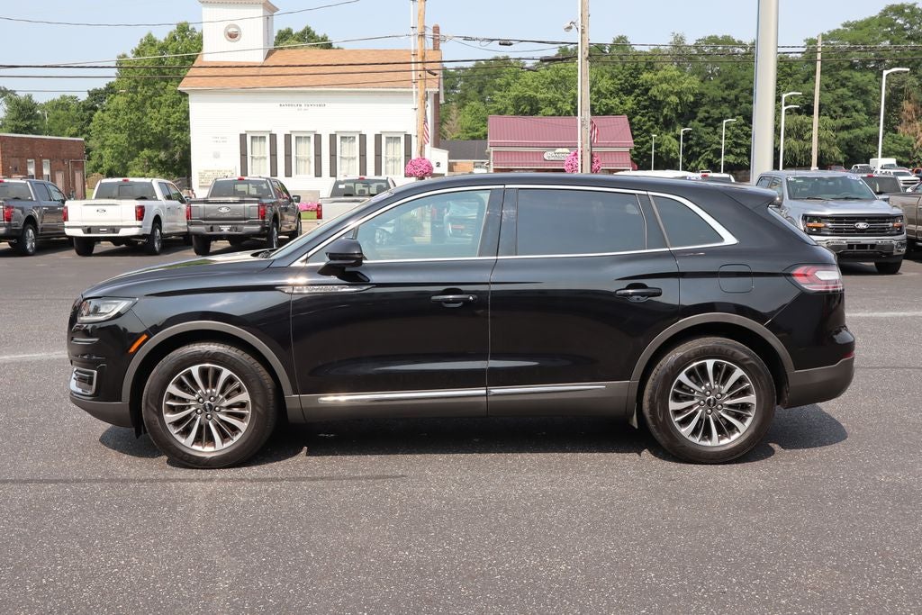 2019 Lincoln Nautilus Select
