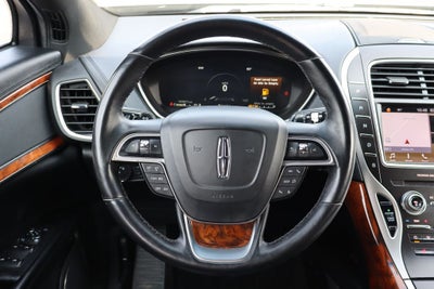 2019 Lincoln Nautilus Select