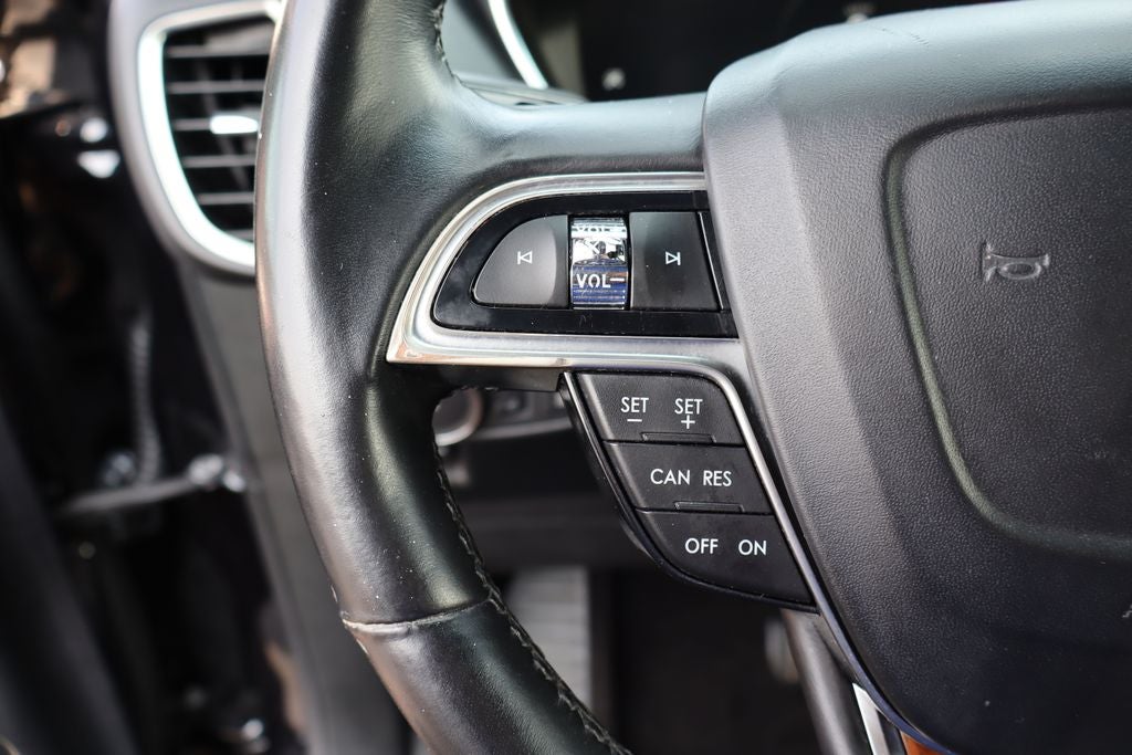 2019 Lincoln Nautilus Select