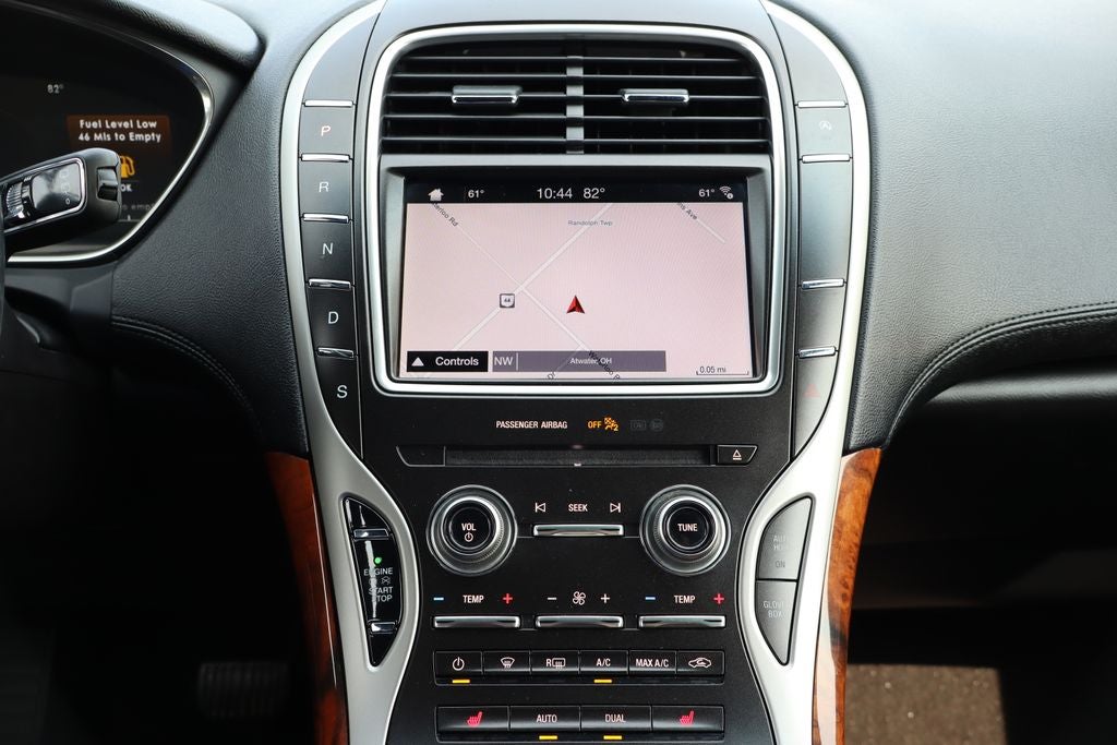 2019 Lincoln Nautilus Select