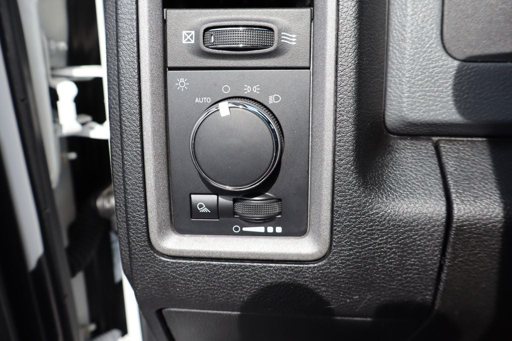 2018 RAM 3500 Tradesman DRW w/8' Knapheide KUV Service Body