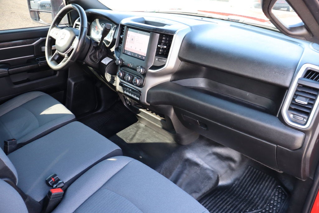 2024 RAM 5500HD SLT DRW w/20' Jerr-Dan Roll Back